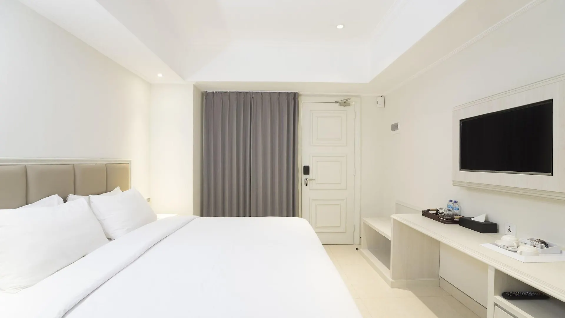 Alron Hotel Kuta Kuta Lombok