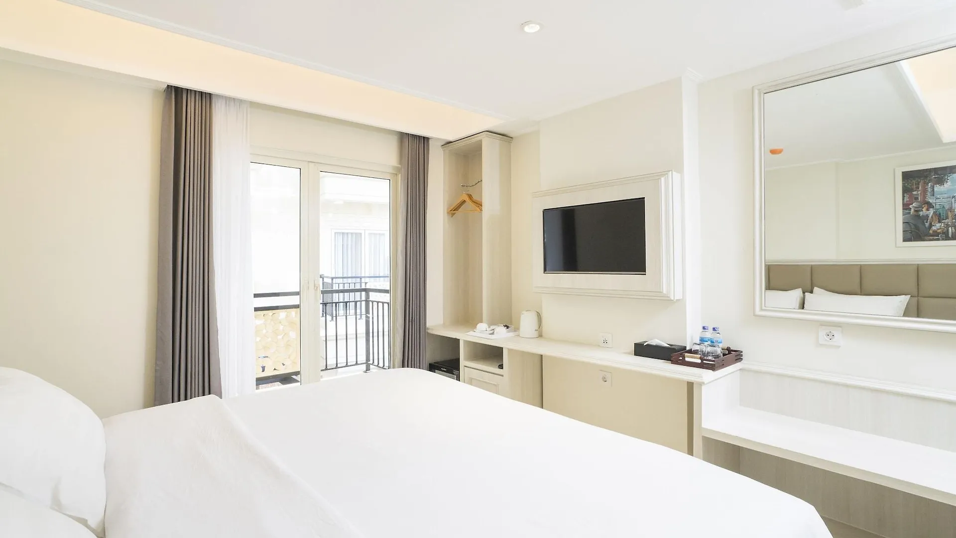 Alron Hotel Kuta Kuta Lombok
