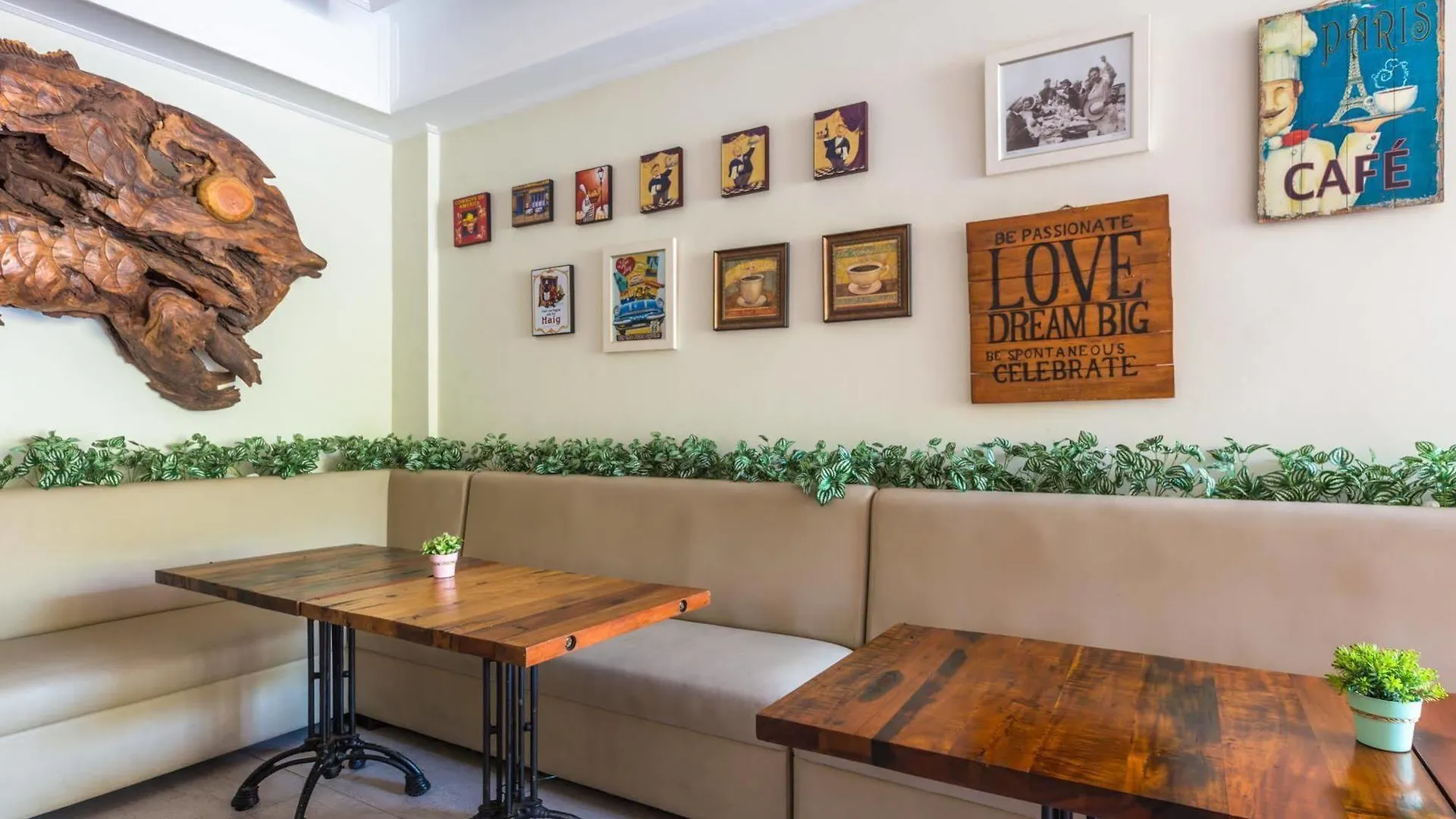 Alron Hotel Kuta Kuta Lombok 4*,  Indonézia